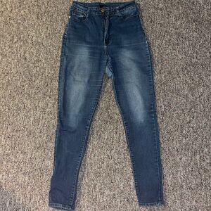 Fashion Nova skinny leg denim